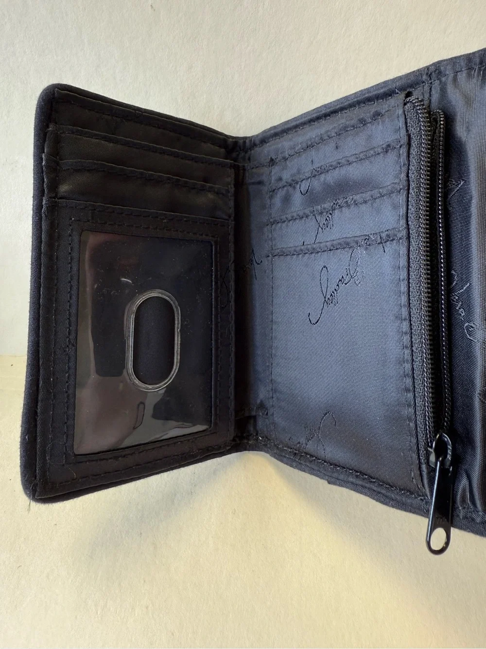 Vera Bradley Quilted Trifold Sierra Stream Wallet With Snap Closure . - Picture 4 of 9